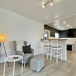 Stunning & Renovated 130sqm Only 5 Min By Car From Sandy Beaches Åkirkeby