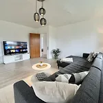 וילה Stunning & Renovated 130sqm Only 5 Min By Car From Sandy Beaches *