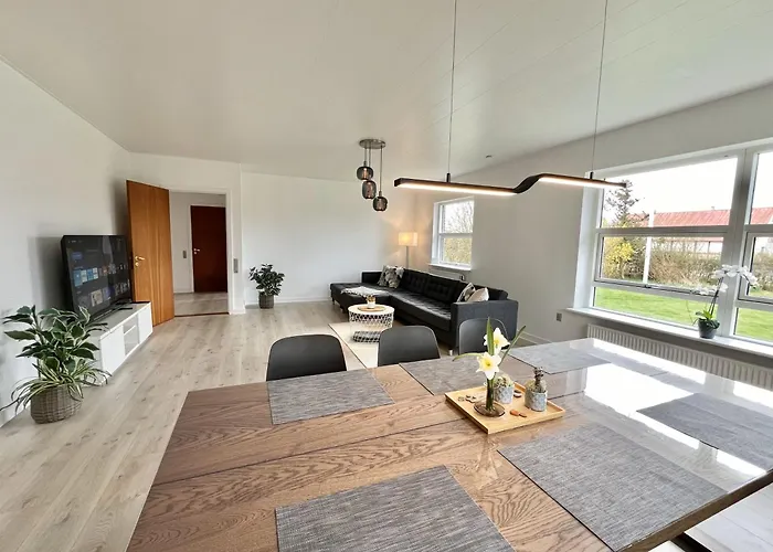 Villa Stunning & Renovated 130sqm Only 5 Min By Car From Sandy Beaches Åkirkeby