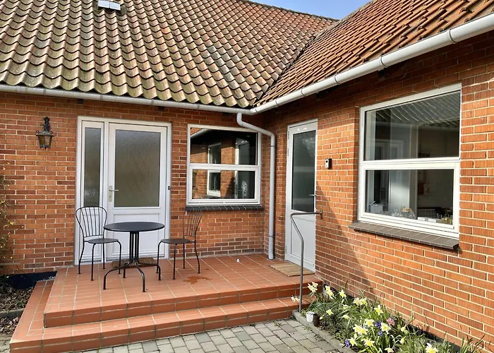 Stunning & Renovated 130sqm Only 5 Min By Car From Sandy Beaches