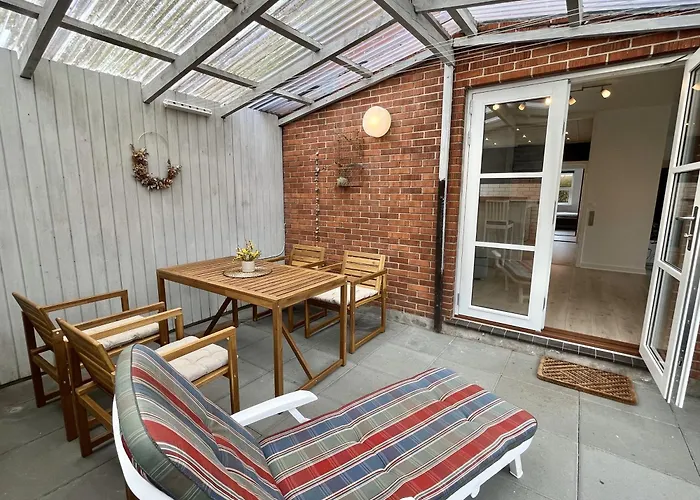 Stunning & Renovated 130sqm Only 5 Min By Car From Sandy Beaches Villa *